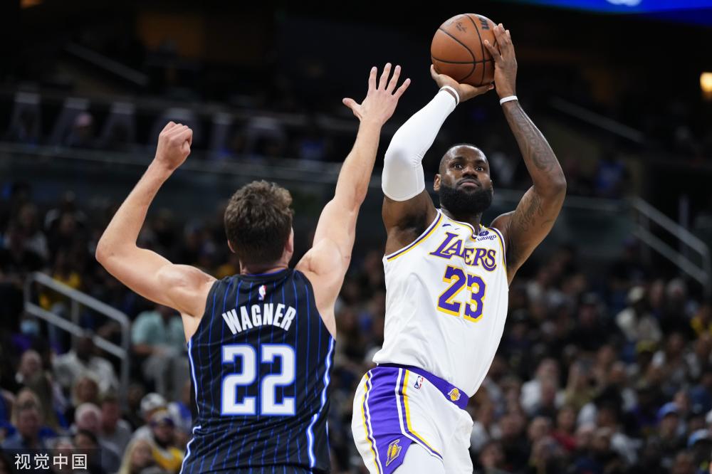 台上闪耀 台上闪耀