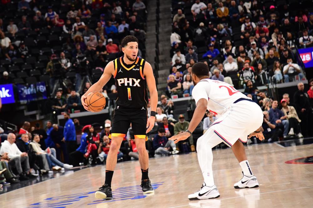 使他展现出 使他展现出