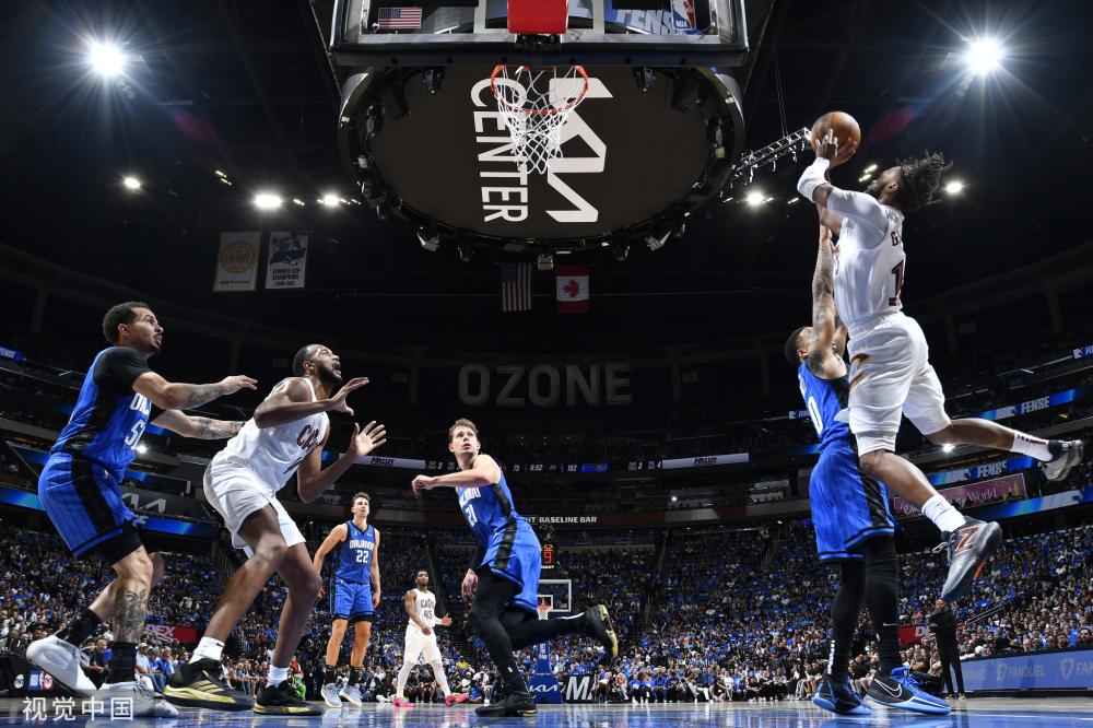 是他不断攀 是他不断攀